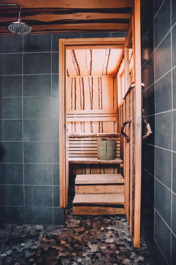 Vaeaeksyn Apteekinmajoitus Buitenkant foto