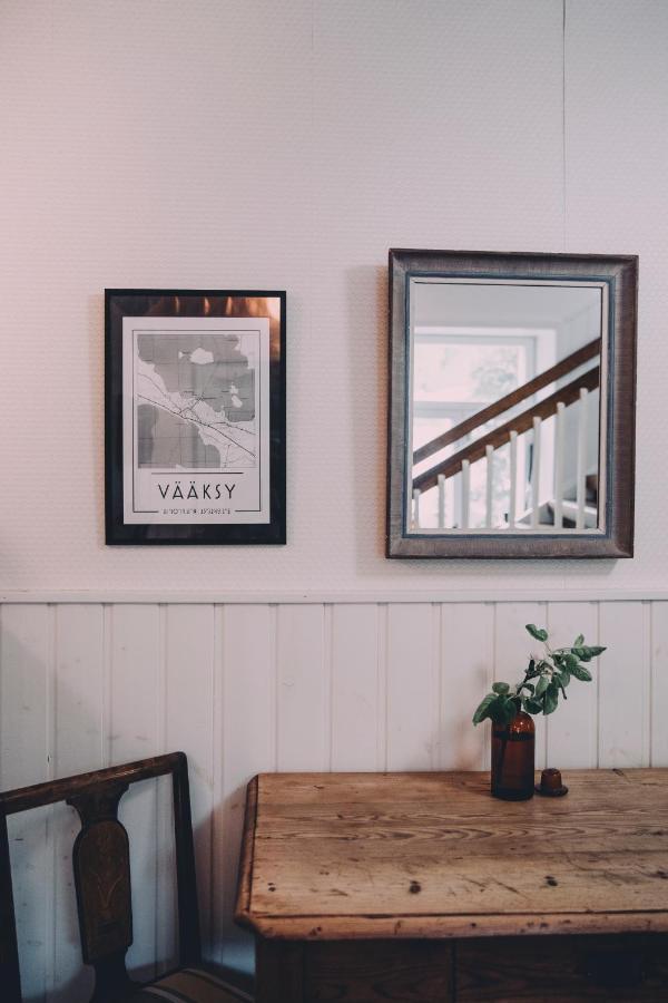 Vaeaeksyn Apteekinmajoitus Buitenkant foto