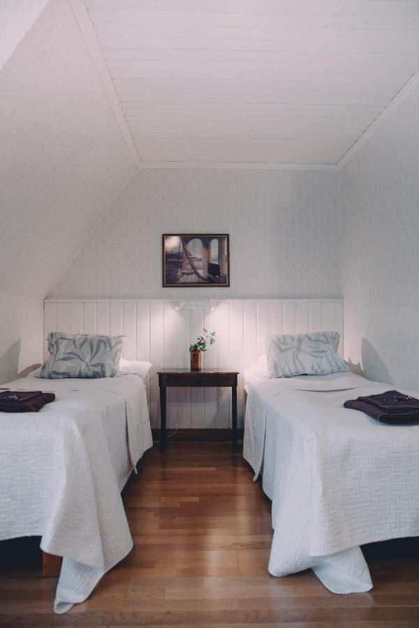 Vaeaeksyn Apteekinmajoitus Buitenkant foto
